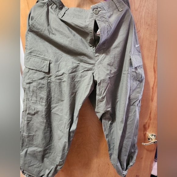 Nike Other - Men's Nike Green Cargo Pants